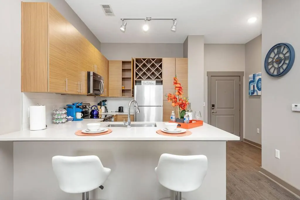 Uptown Elegance Gym, Pool, Wine Appartement Charlotte Verenigde Staten