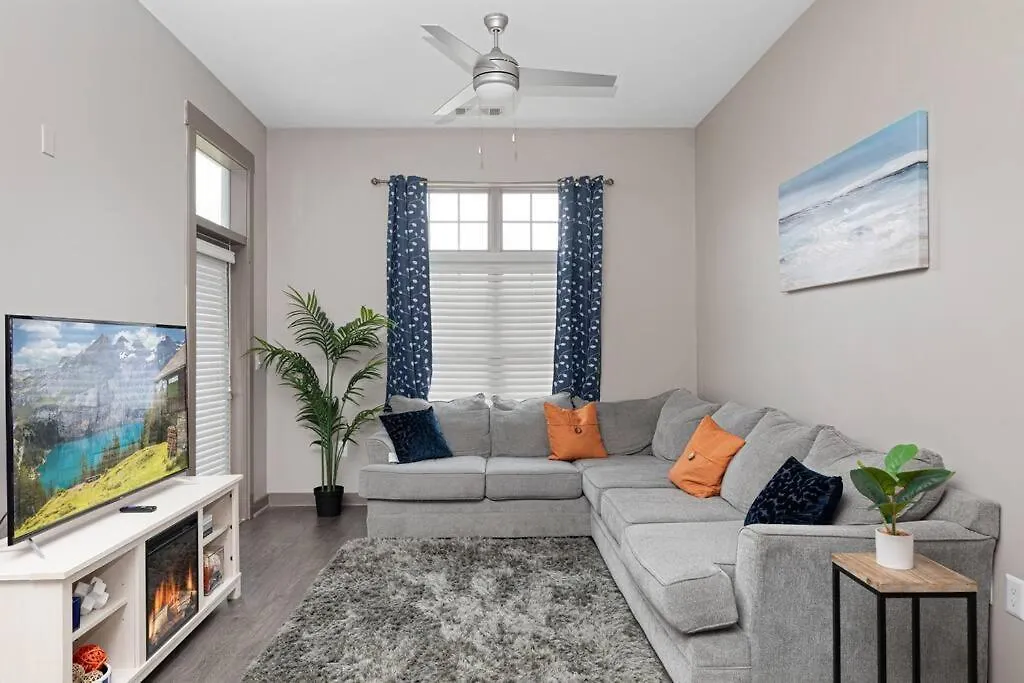 Uptown Elegance Gym, Pool, Wine Appartement Charlotte